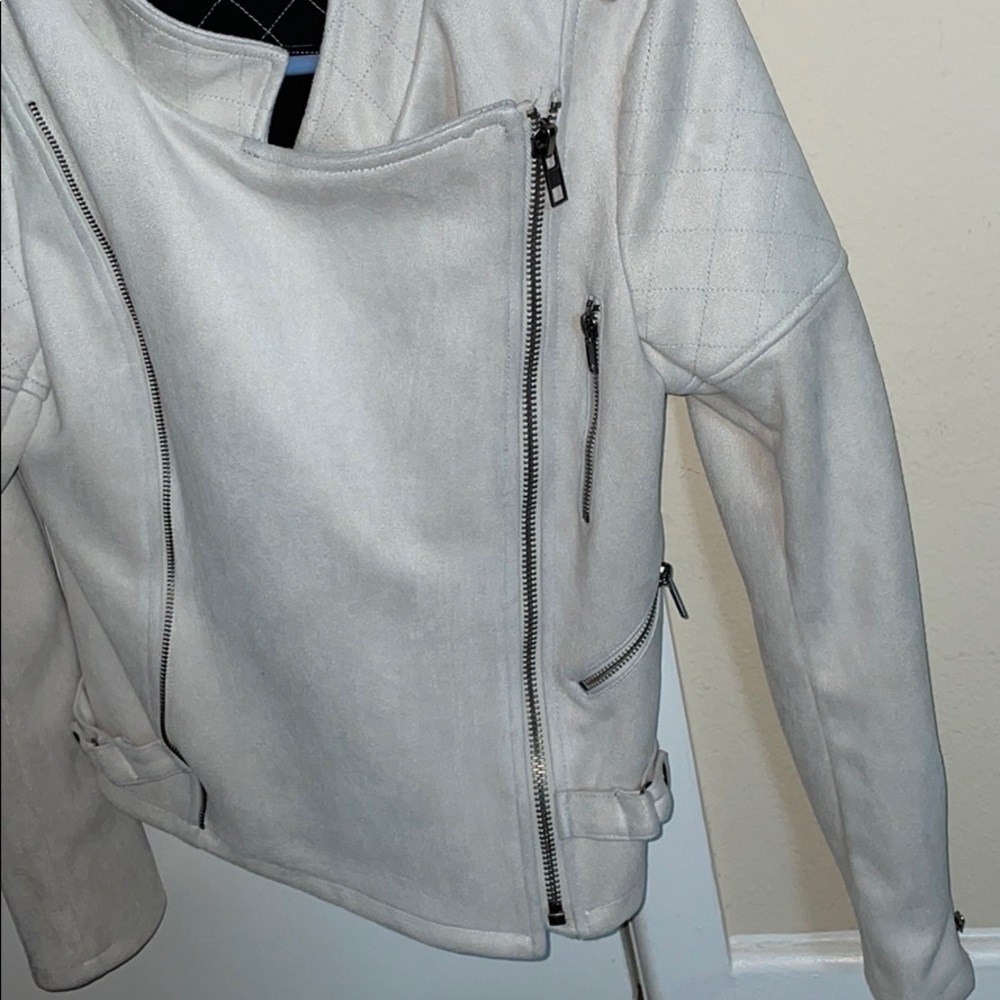 Vici Suede Jacket - Picture 3 of 6